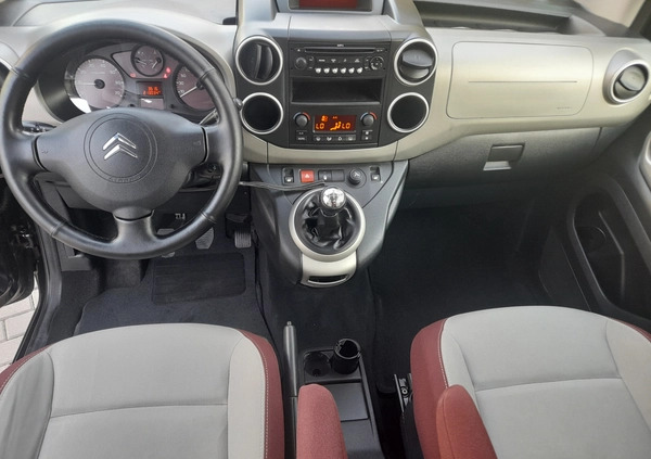 Citroen Berlingo cena 22900 przebieg: 213034, rok produkcji 2009 z Kłecko małe 466